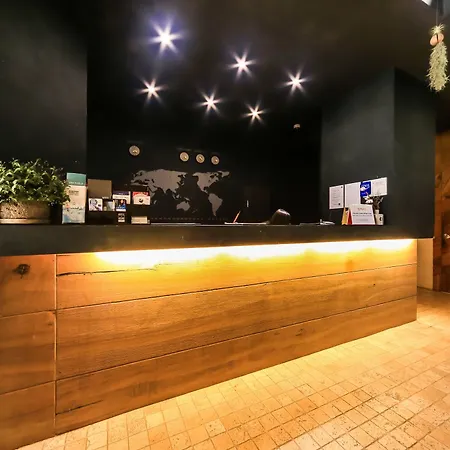Hound Hotel Nampo